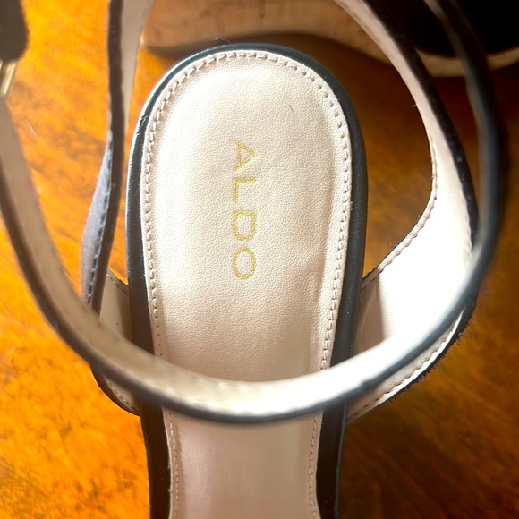 Aldo wedge sandals - Picture 3 of 4
